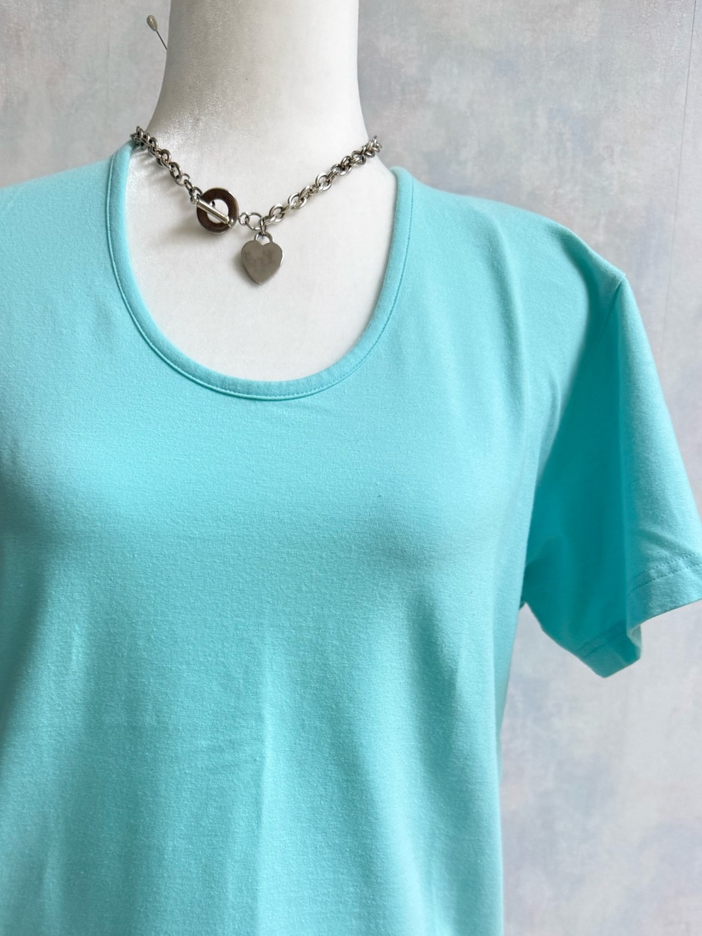 NWOT Dress Barn Spandex Performance Tee - Scoop Neck, Short Sleeve, Layerin
